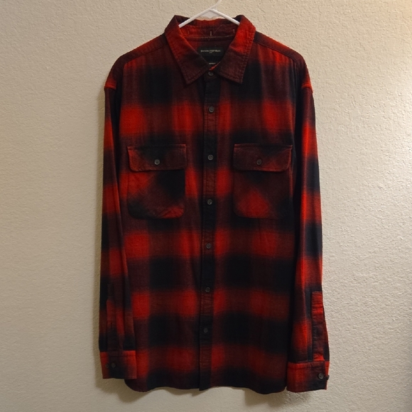 Banana Republic Red and Black Lumberjack Flannel Shirt - XL - Picture 1 of 13